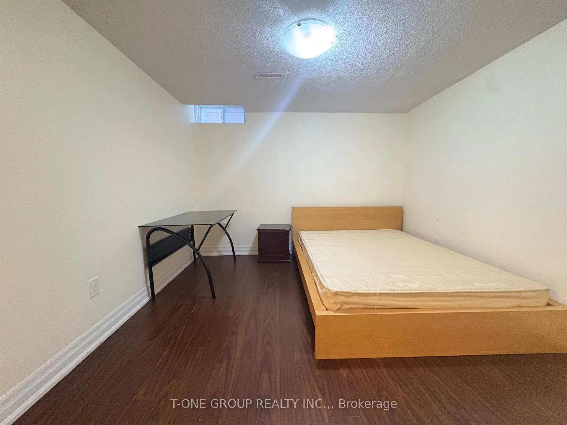 Photo 10 of 209 Highglen Avenue, Markham, Milliken Mills East — HOMEH