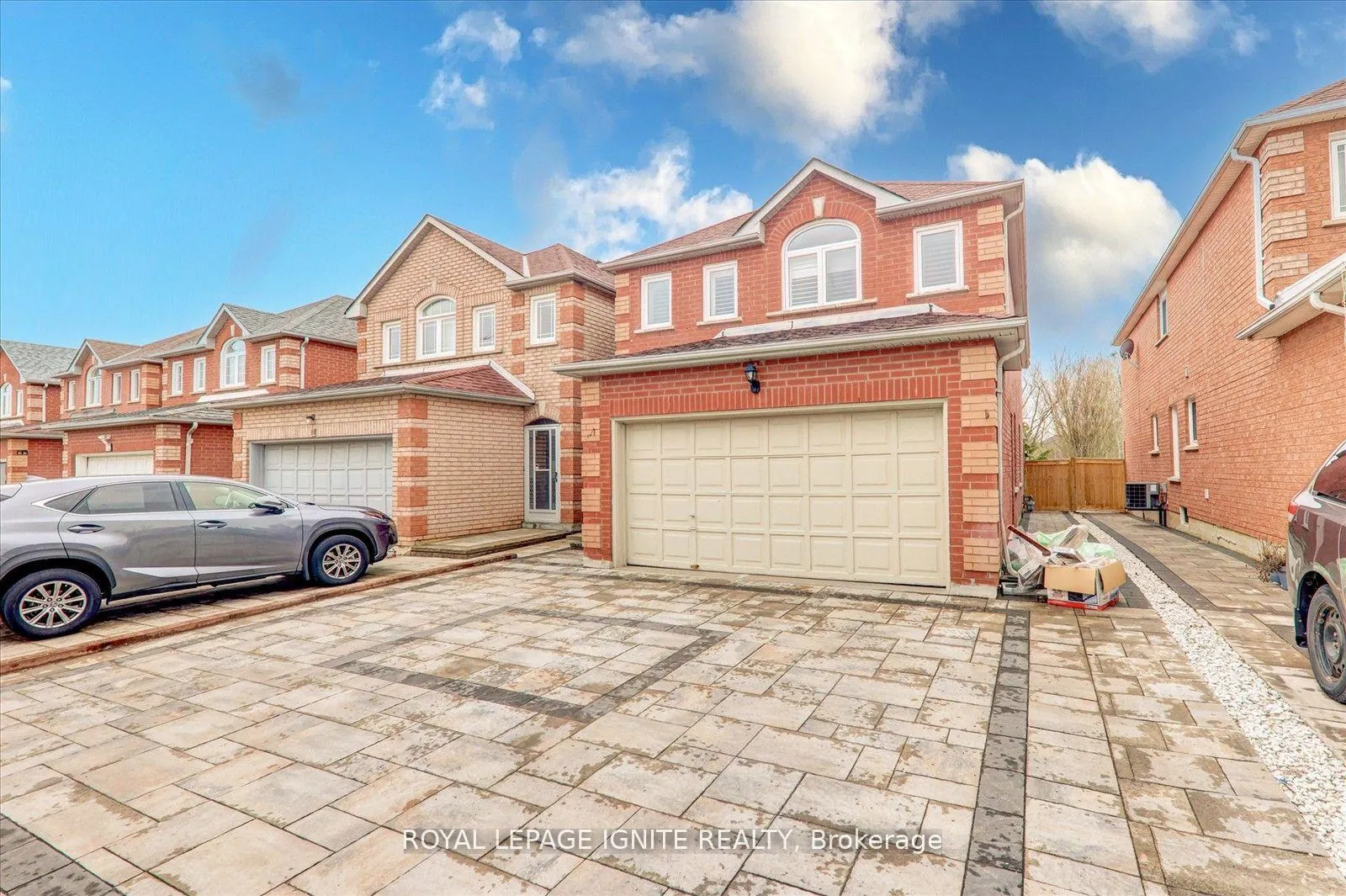 Photo 2 of Unit Bsmt, 16 Sophia Road, Markham, Middlefield — HOMEH