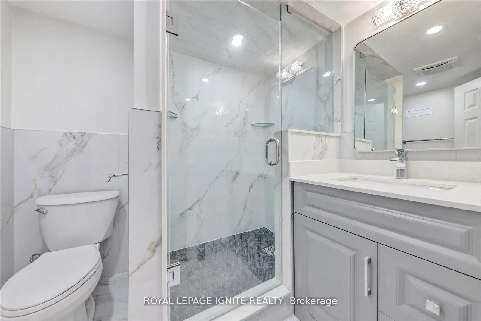 Photo 9 of Unit Bsmt, 16 Sophia Road, Markham, Middlefield — HOMEH
