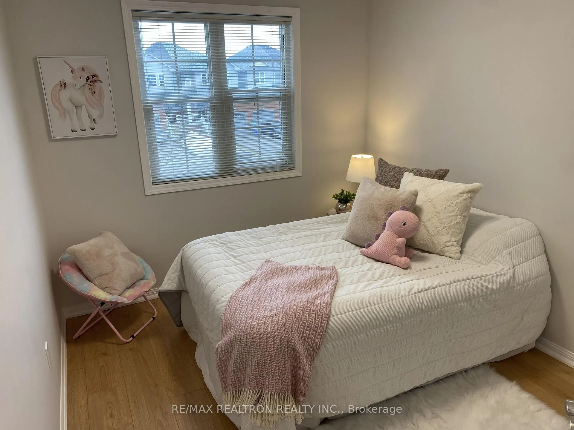 Photo 24 of 70 Commonwealth Road, Barrie, Innis-Shore — HOMEH