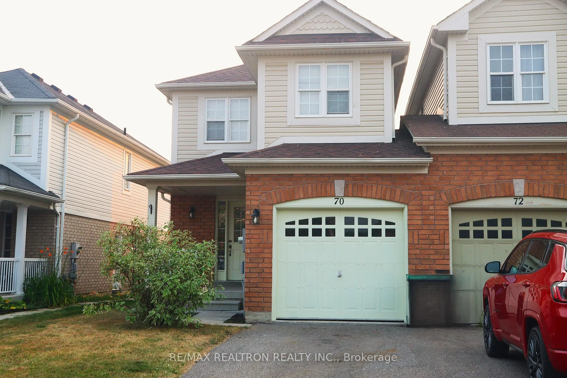 Photo 31 of 70 Commonwealth Road, Barrie, Innis-Shore — HOMEH