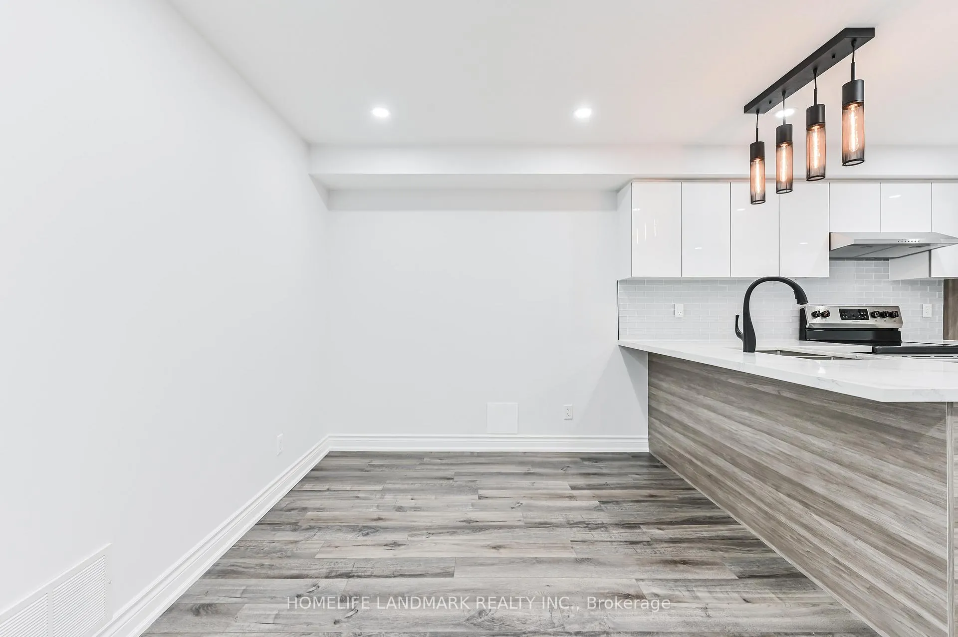 Photo 7 of Unit Bsmt, 154 Roy Grove Way, Markham, Greensborough — HOMEH