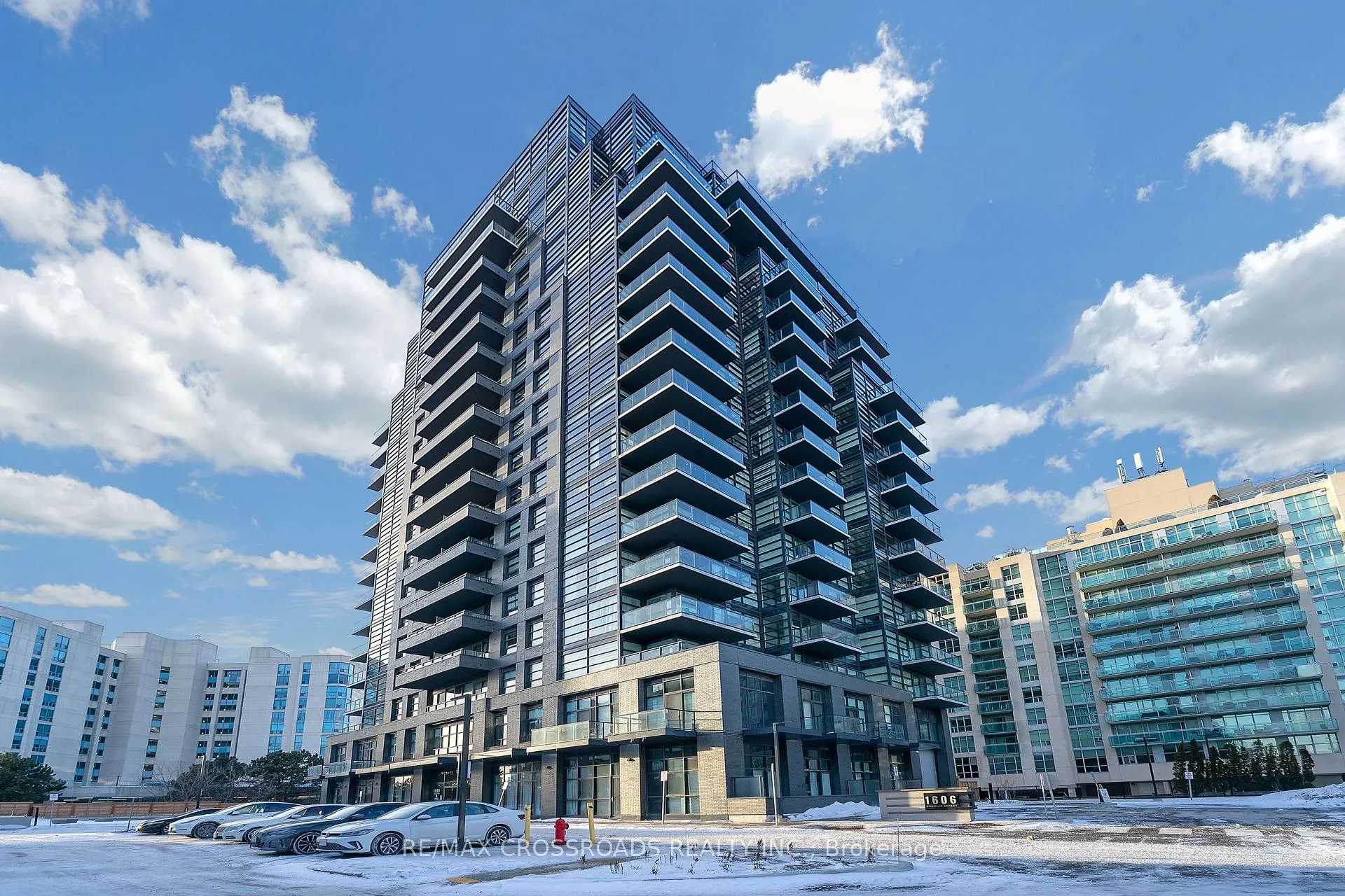 Front of Unit 202, 1606 Charles Street