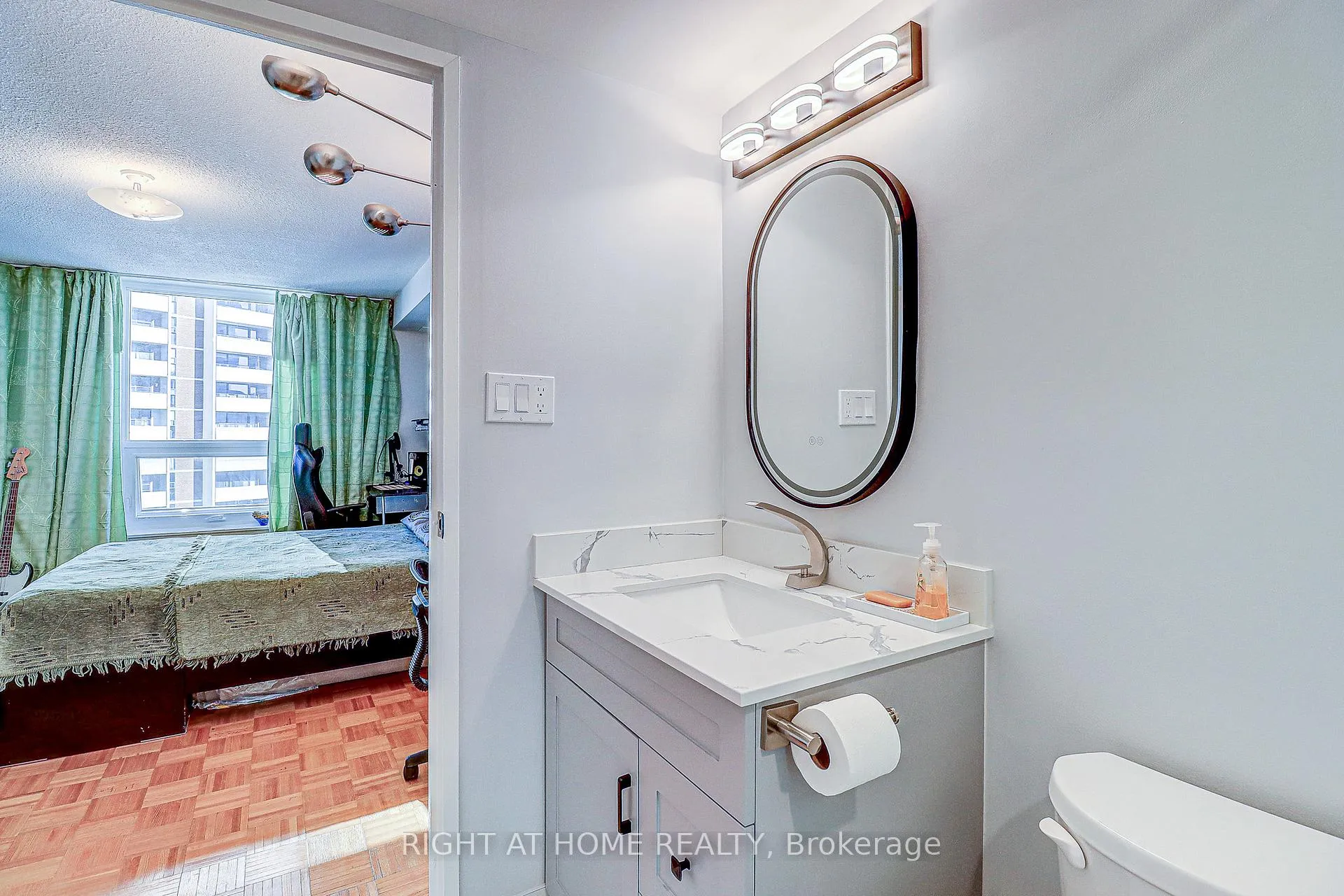 Photo 19 of Unit 1703, 77 Maitland Place, Toronto, Cabbagetown-South St. James Town — HOMEH