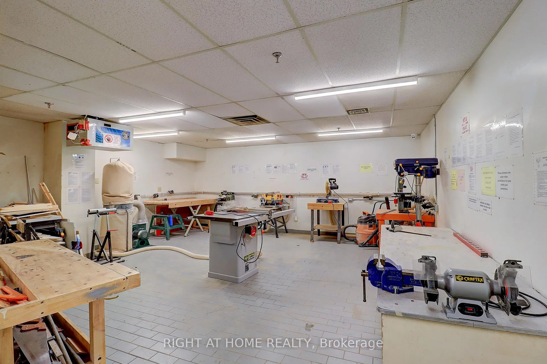 Photo 34 of Unit 1703, 77 Maitland Place, Toronto, Cabbagetown-South St. James Town — HOMEH