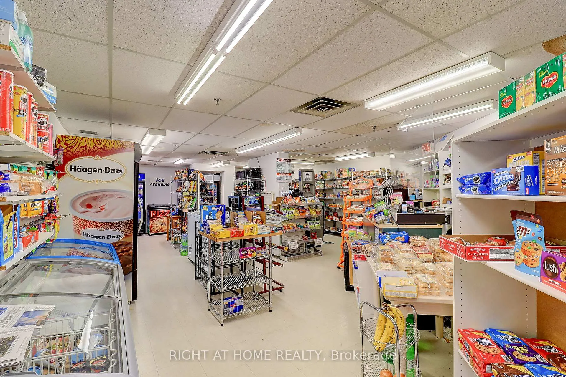 Photo 35 of Unit 1703, 77 Maitland Place, Toronto, Cabbagetown-South St. James Town — HOMEH
