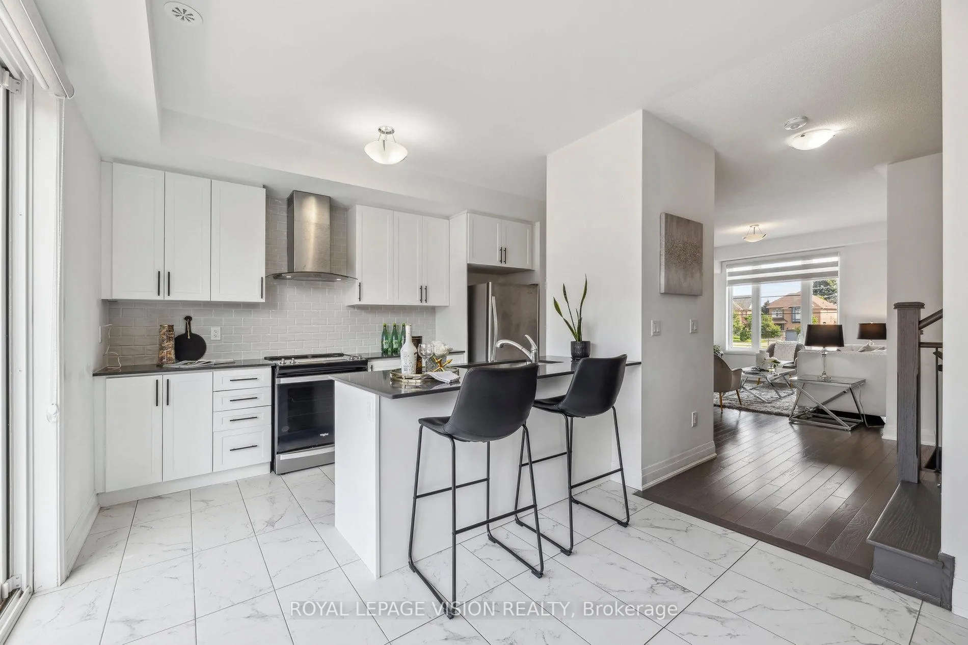 Photo 7 of 38 Elkington Crescent, Whitby, Rural Whitby — HOMEH