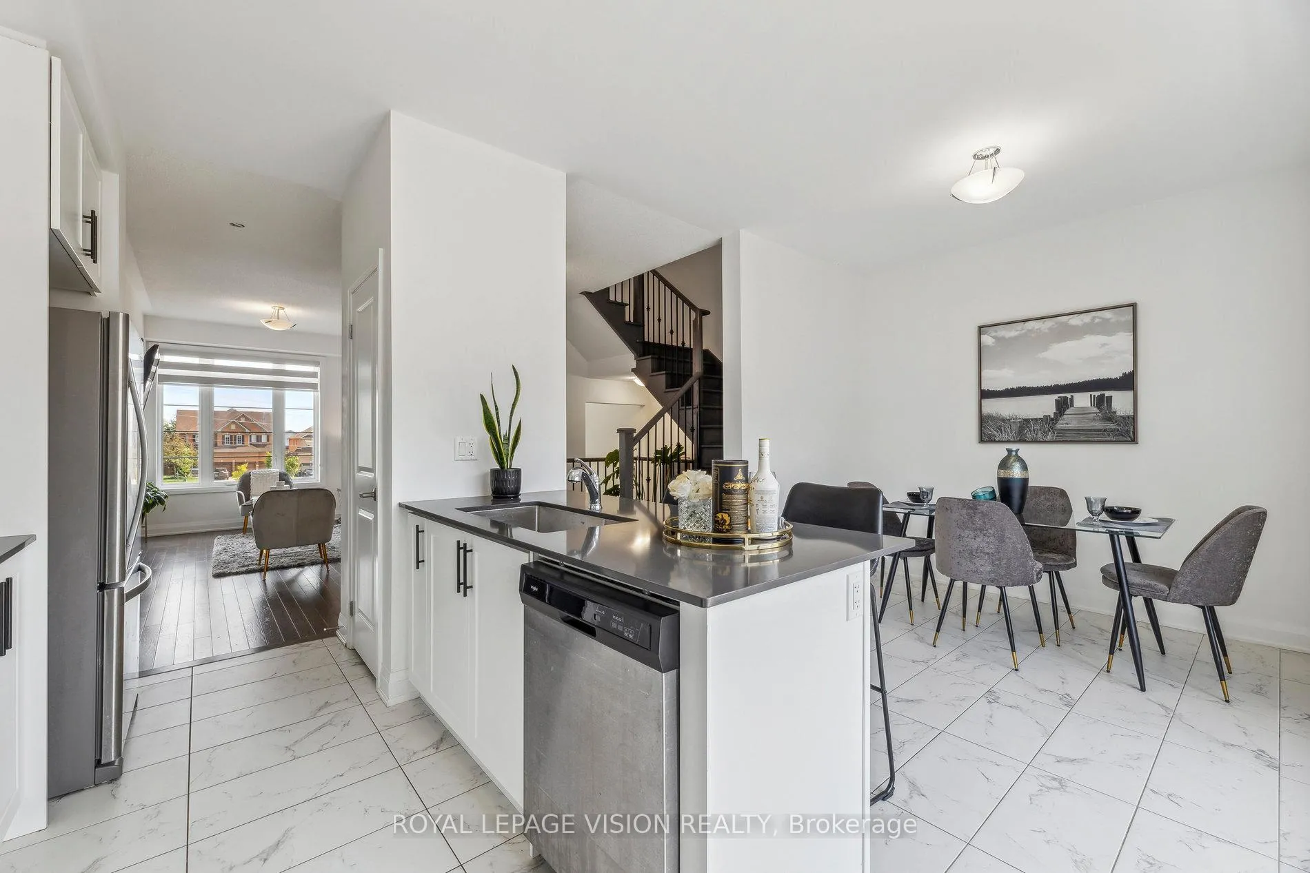 Photo 9 of 38 Elkington Crescent, Whitby, Rural Whitby — HOMEH