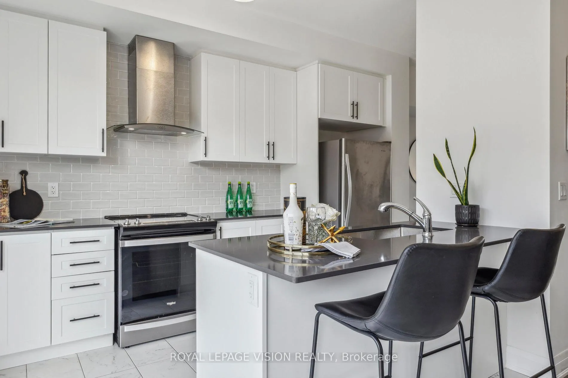 Photo 13 of 38 Elkington Crescent, Whitby, Rural Whitby — HOMEH
