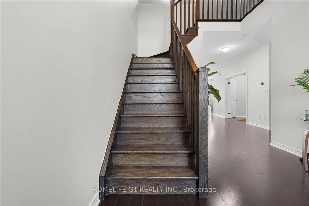 Photo 18 of 16 Weathering Heights, Hamilton, Stoney Creek — HOMEH