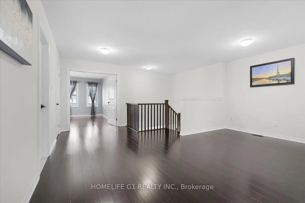 Photo 19 of 16 Weathering Heights, Hamilton, Stoney Creek — HOMEH