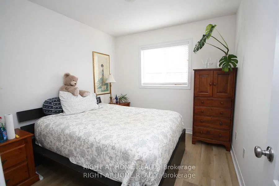Photo 17 of 1039 Cook Drive, Midland — HOMEH