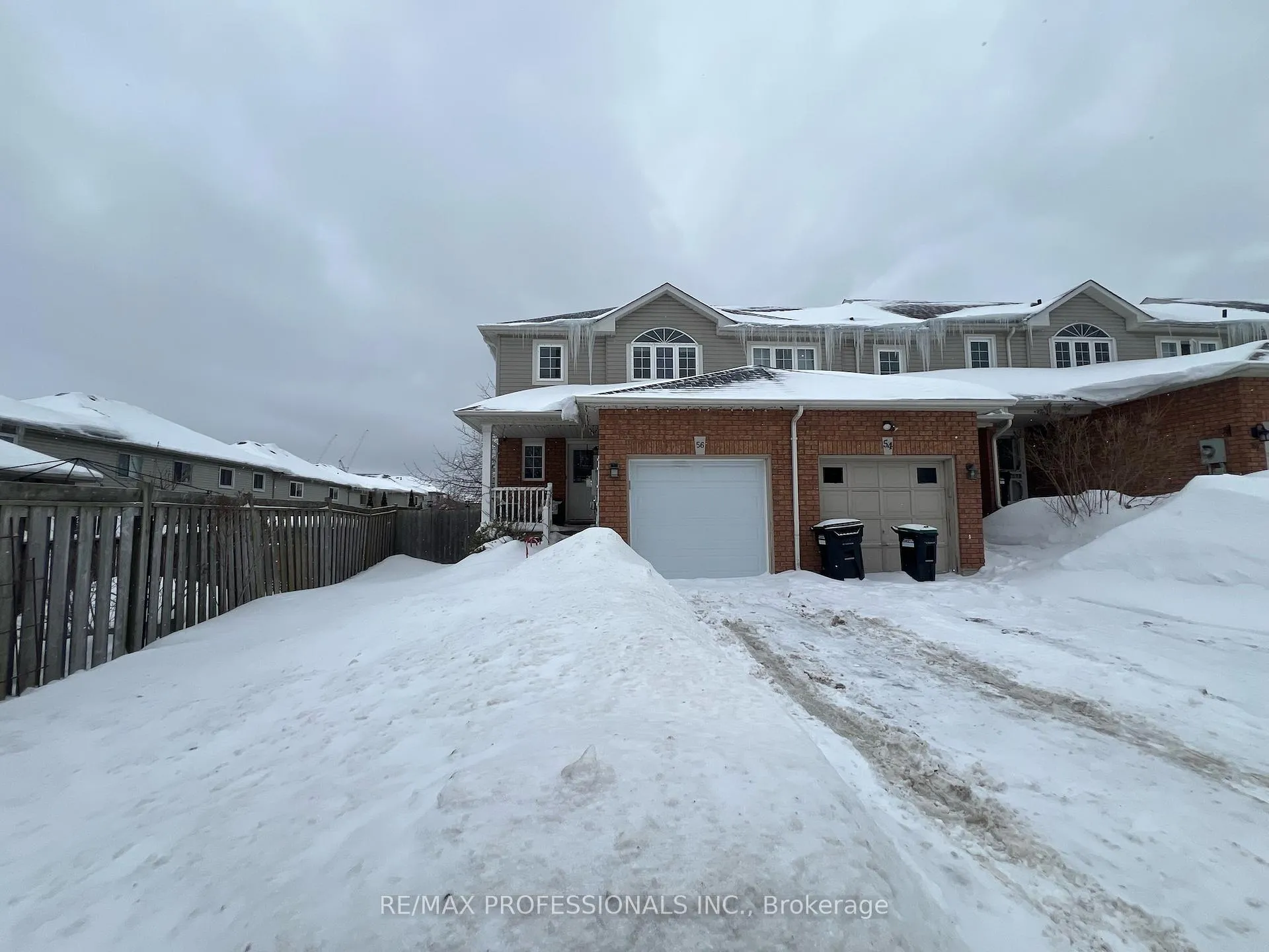 Photo 2 of 56 Beacon Road, Barrie, Holly — HOMEH