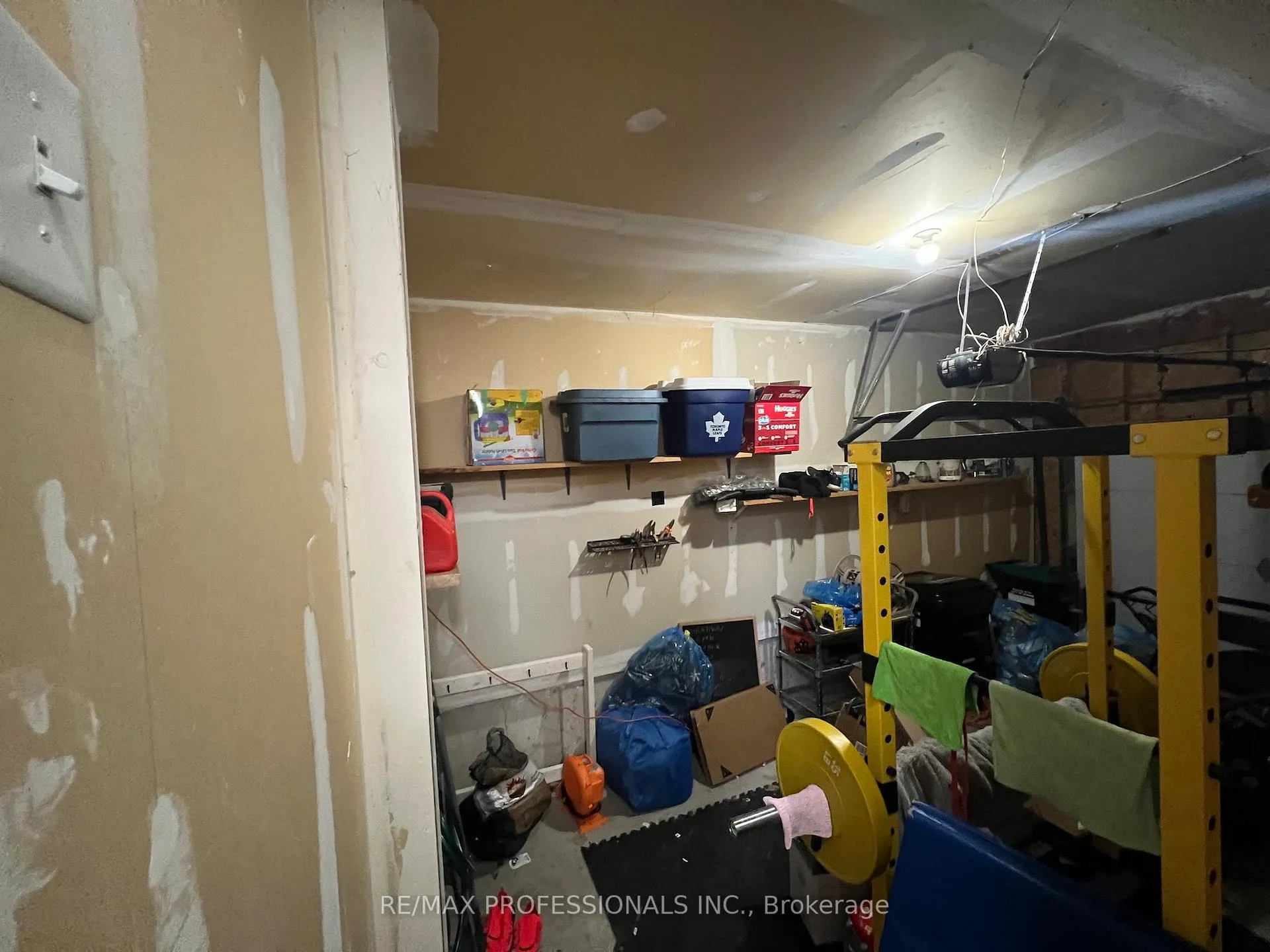 Photo 7 of 56 Beacon Road, Barrie, Holly — HOMEH