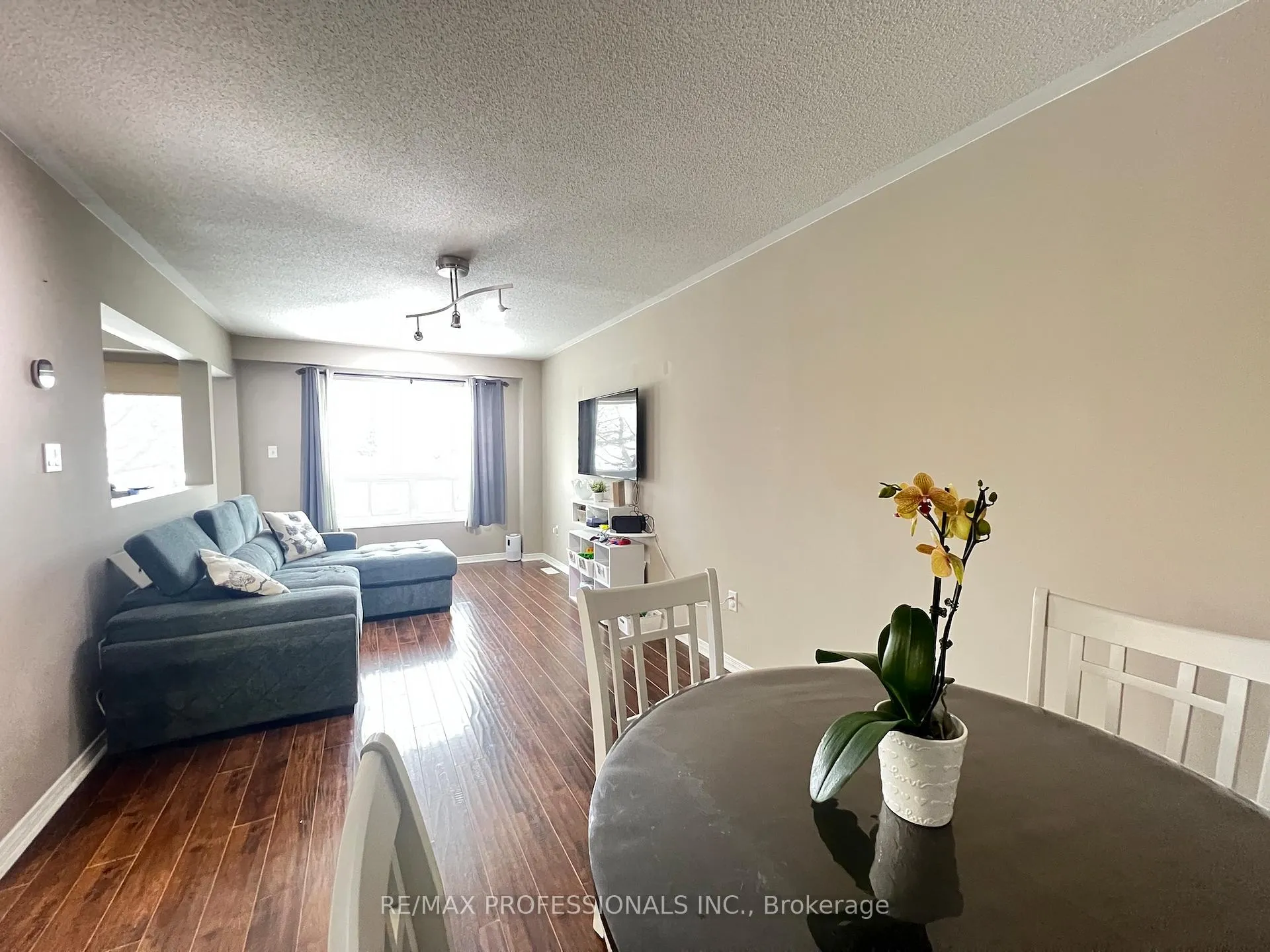 Photo 18 of 56 Beacon Road, Barrie, Holly — HOMEH