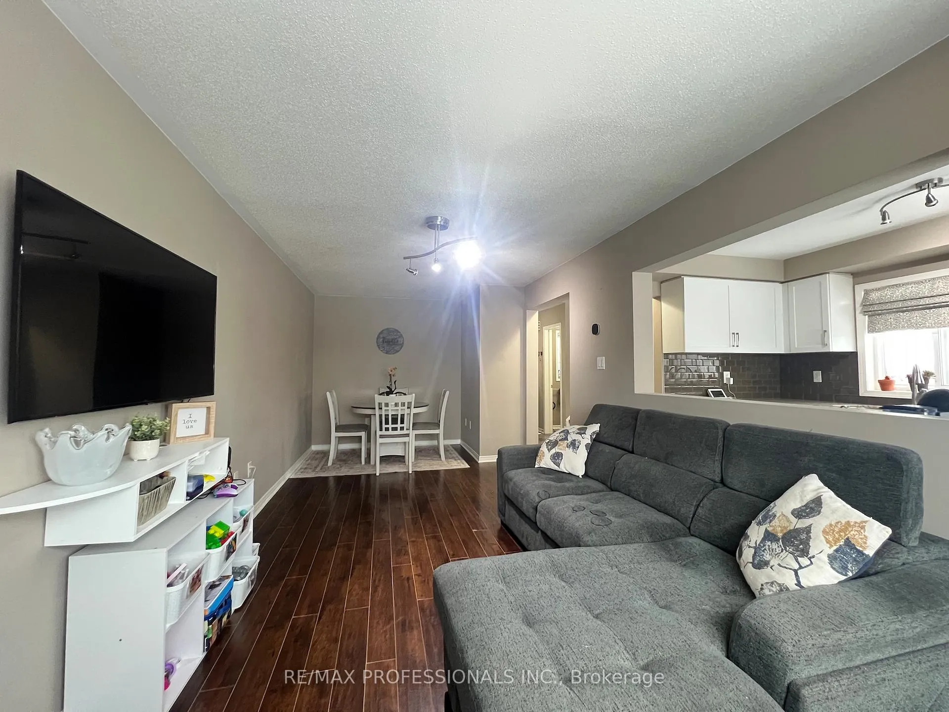 Photo 20 of 56 Beacon Road, Barrie, Holly — HOMEH