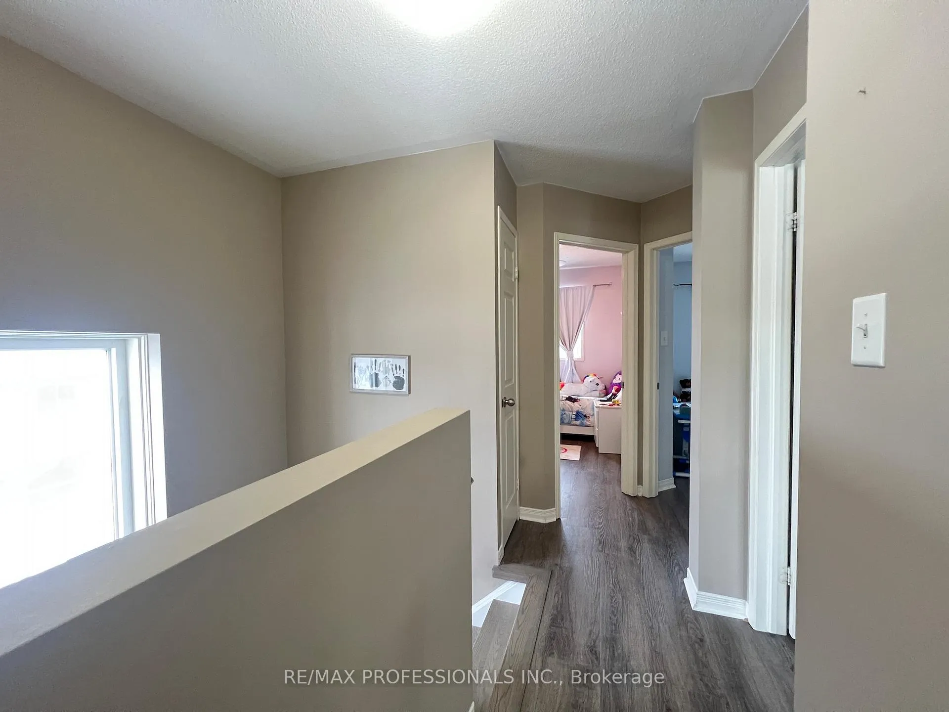 Photo 27 of 56 Beacon Road, Barrie, Holly — HOMEH