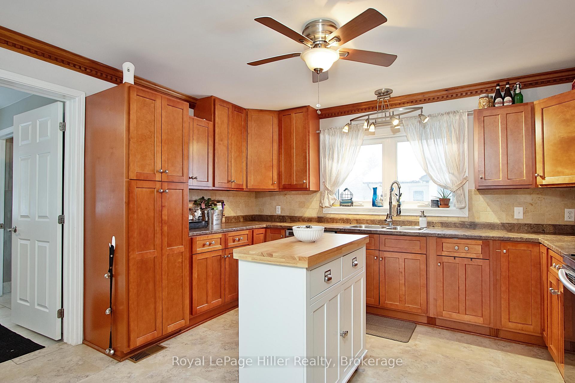 Photo 4 of 111 Goderich Street W, Huron East, Seaforth — HOMEH