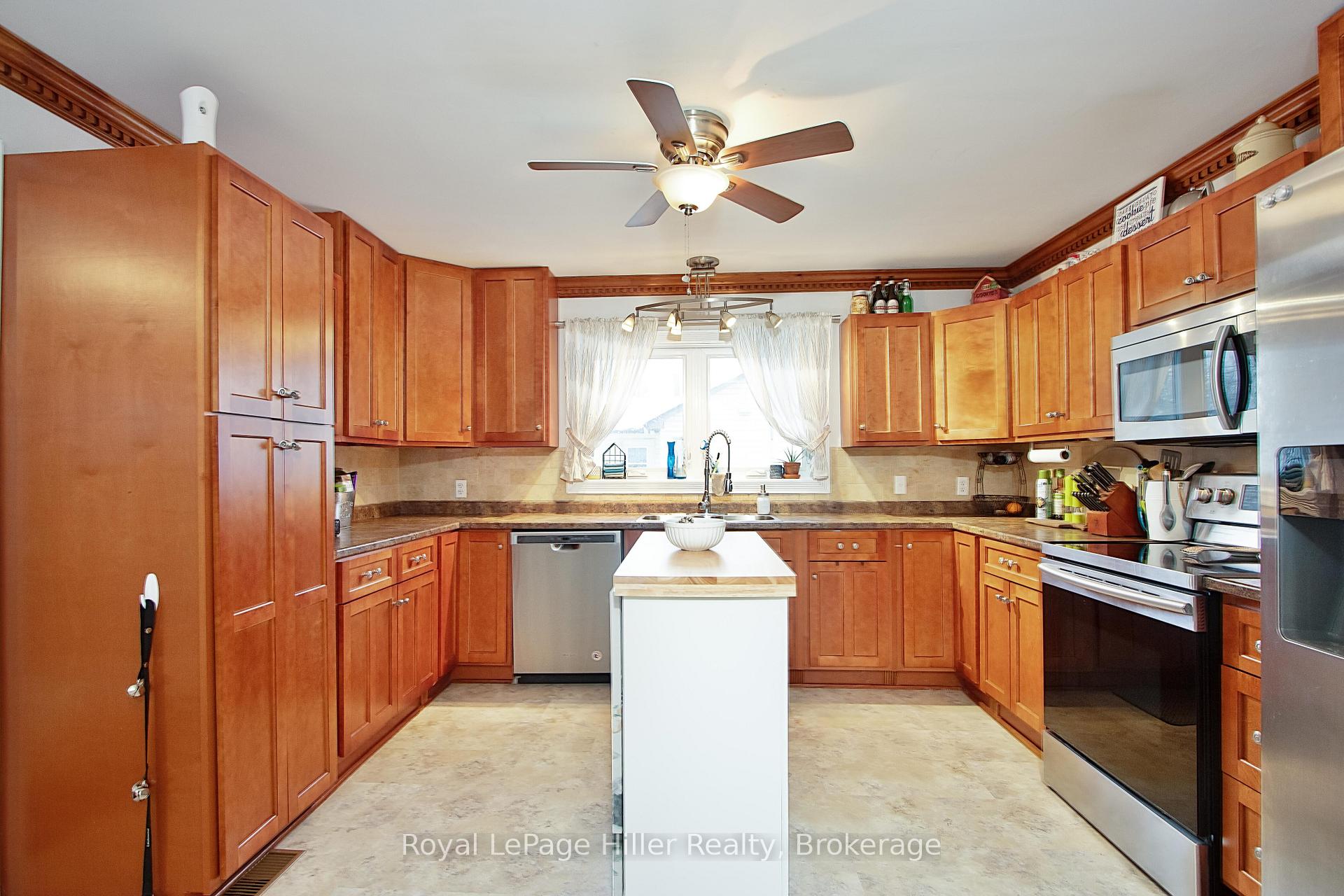 Photo 5 of 111 Goderich Street W, Huron East, Seaforth — HOMEH