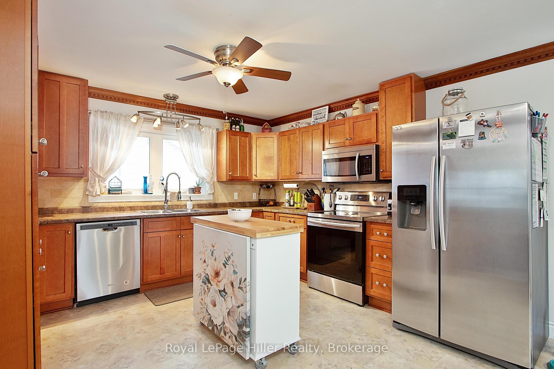 Photo 7 of 111 Goderich Street W, Huron East, Seaforth — HOMEH