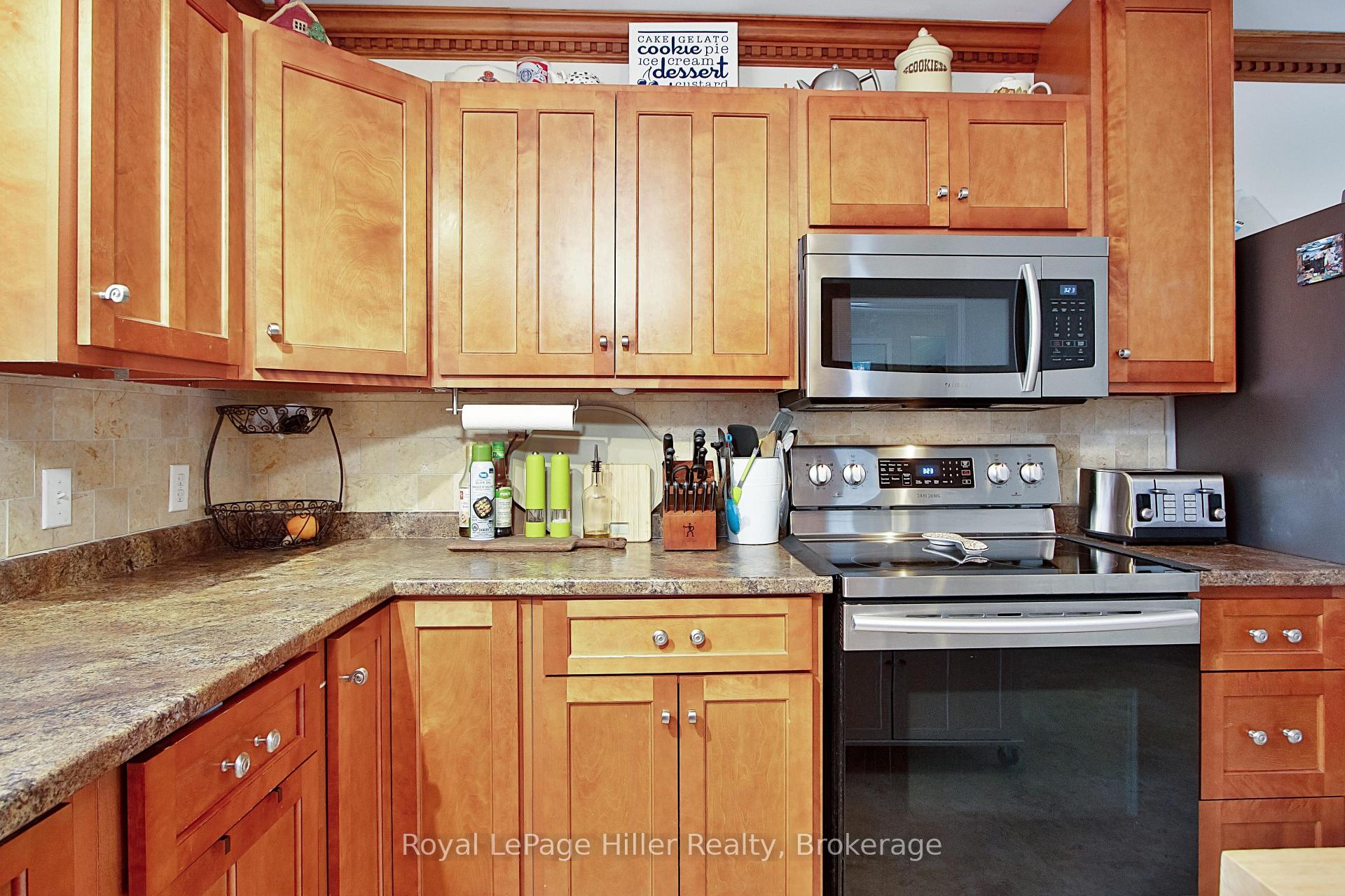 Photo 8 of 111 Goderich Street W, Huron East, Seaforth — HOMEH