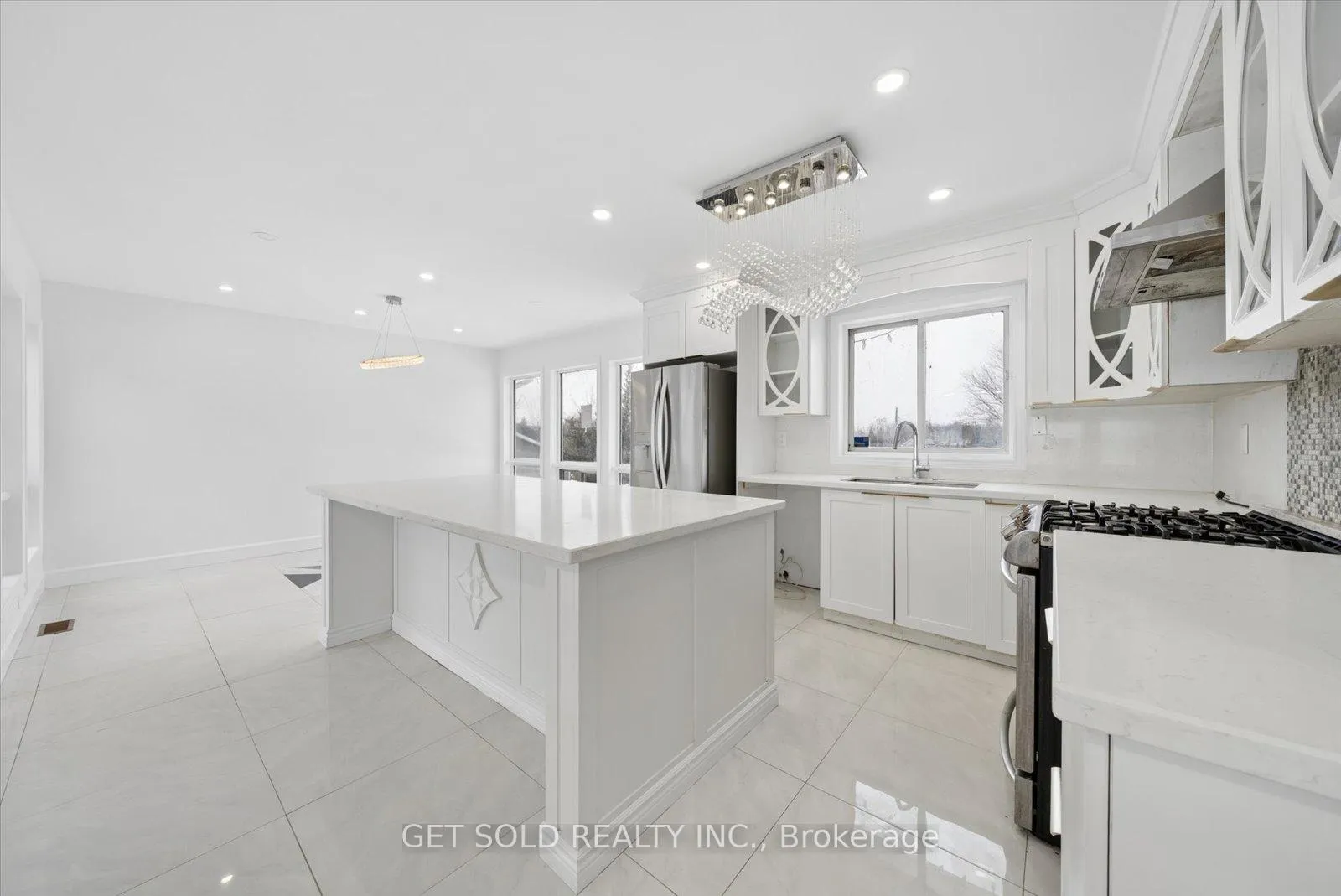 Photo of 3778 Harrys Lane W