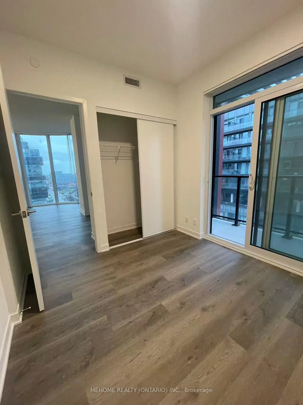Photo 5 of Unit 1706, 180 Front Street E, Toronto, Moss Park — HOMEH
