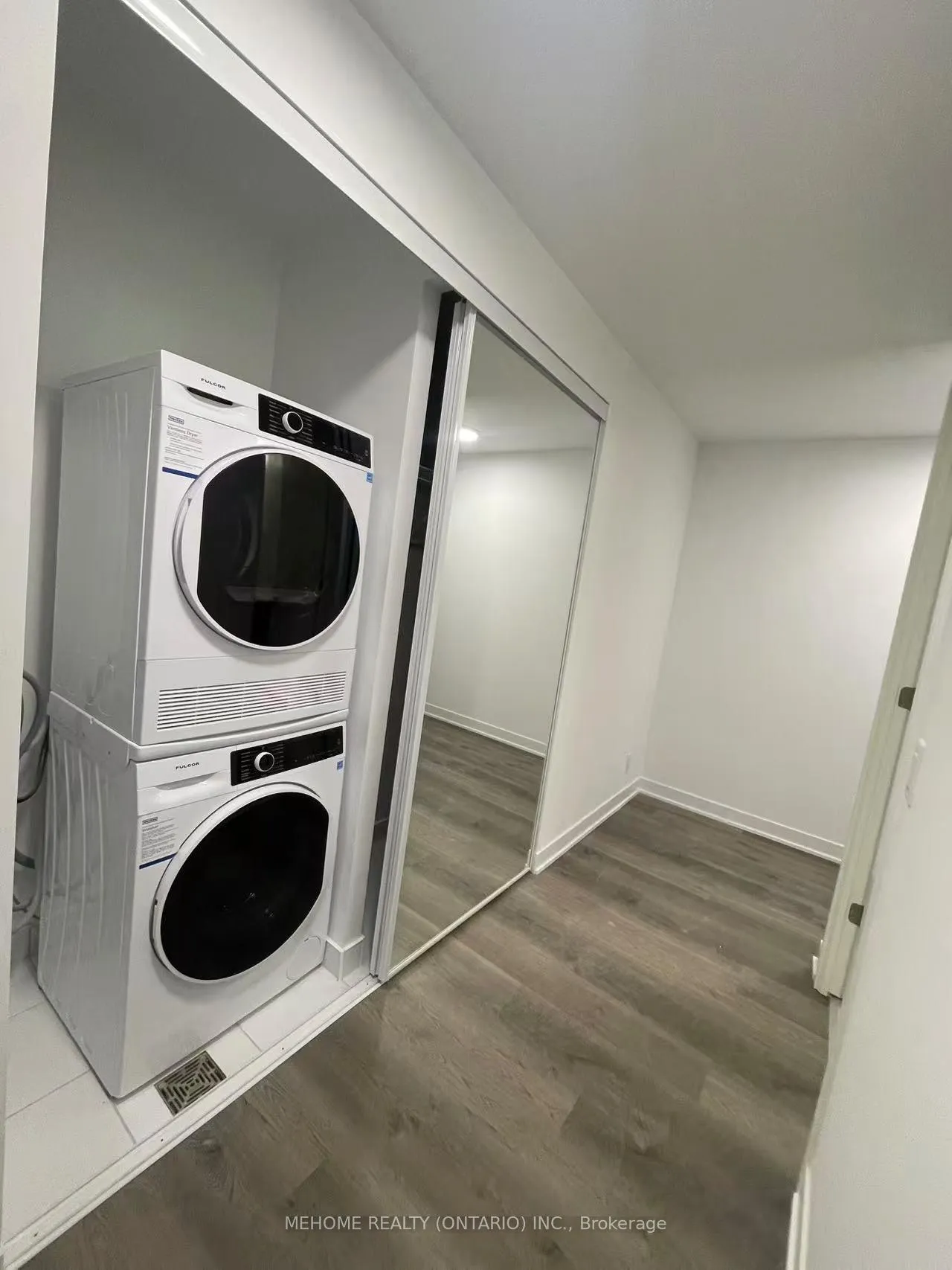 Photo 10 of Unit 1706, 180 Front Street E, Toronto, Moss Park — HOMEH