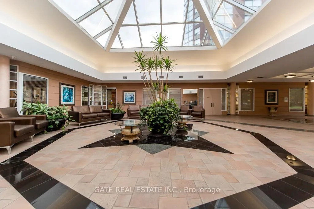 Photo 5 of Unit 1602, 7 Concorde Place, North York, Banbury-Don Mills — HOMEH