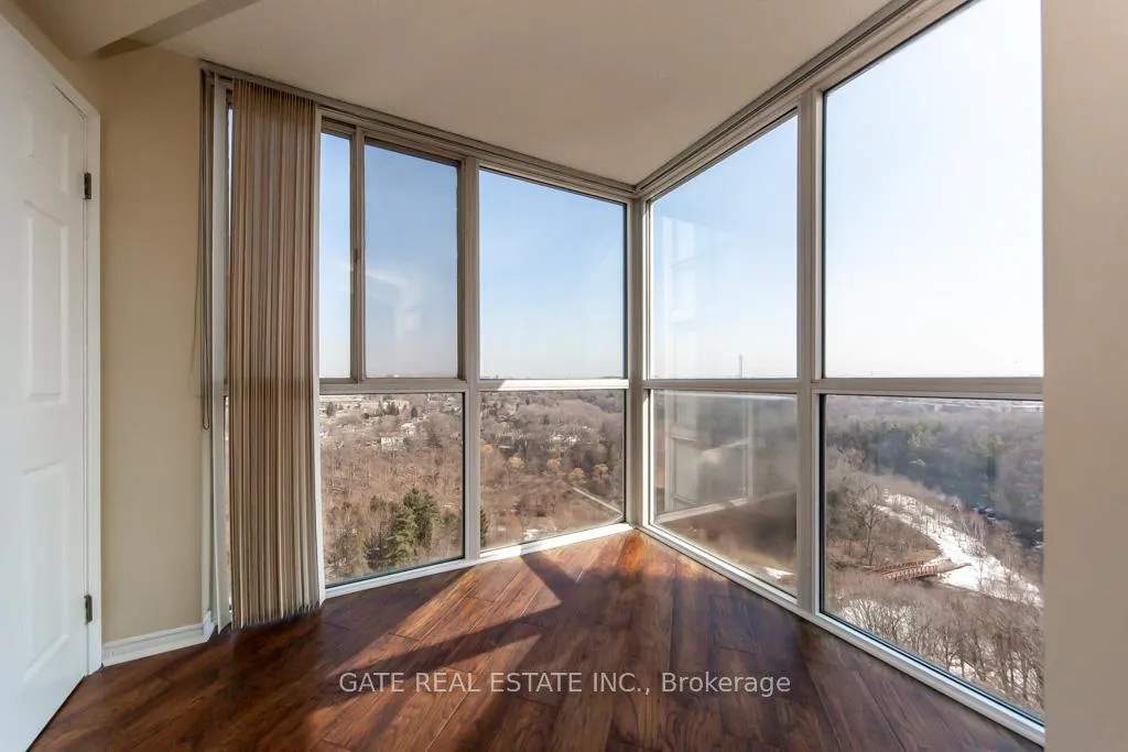 Photo 11 of Unit 1602, 7 Concorde Place, North York, Banbury-Don Mills — HOMEH