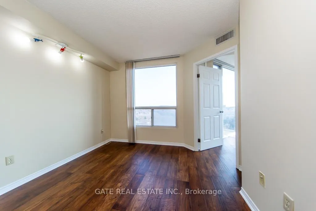 Photo 29 of Unit 1602, 7 Concorde Place, North York, Banbury-Don Mills — HOMEH