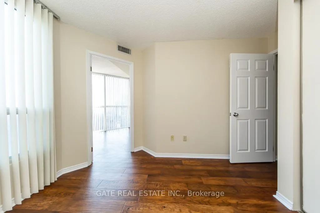 Photo 30 of Unit 1602, 7 Concorde Place, North York, Banbury-Don Mills — HOMEH