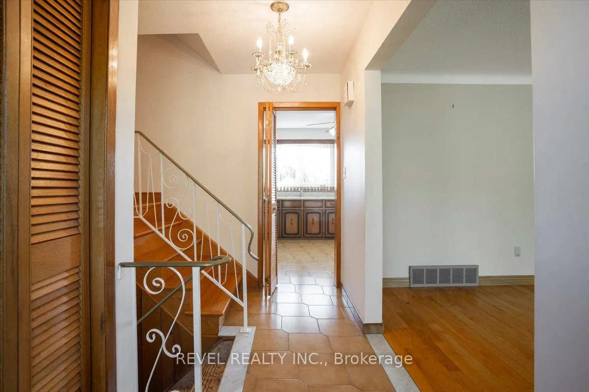 Photo 4 of 1296 Waterdown Road, Burlington, Grindstone — HOMEH