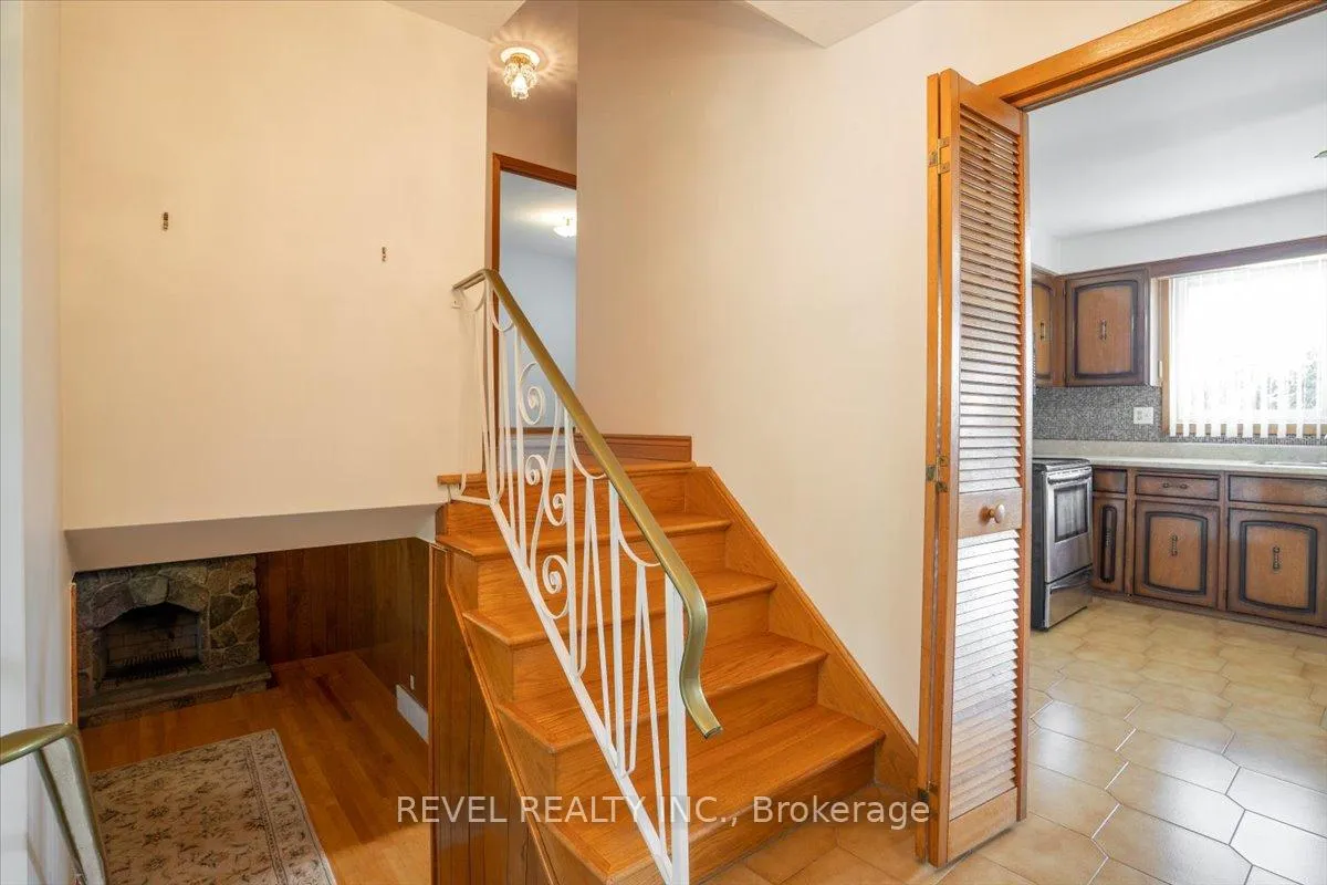 Photo 13 of 1296 Waterdown Road, Burlington, Grindstone — HOMEH