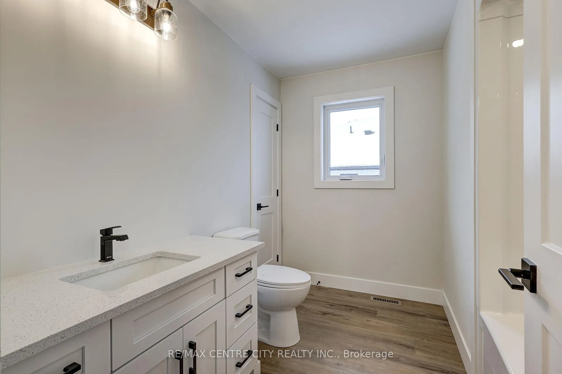 Photo 16 of 56087 Maverick Court, Bayham, Straffordville — HOMEH