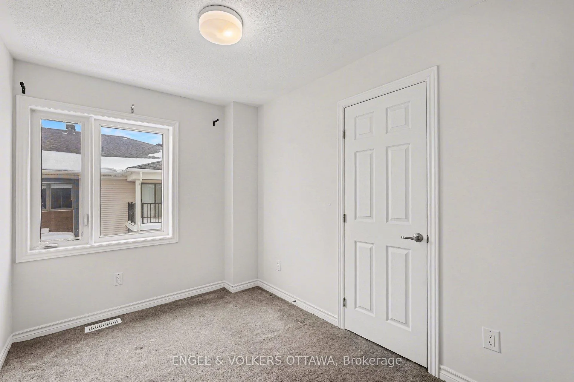 Photo 9 of Unit 67, 2276 Watercolours Way, Ottawa, Barrhaven - Half Moon Bay — HOMEH