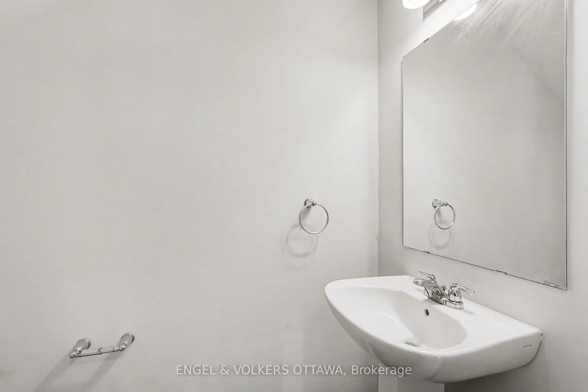 Photo 12 of Unit 67, 2276 Watercolours Way, Ottawa, Barrhaven - Half Moon Bay — HOMEH