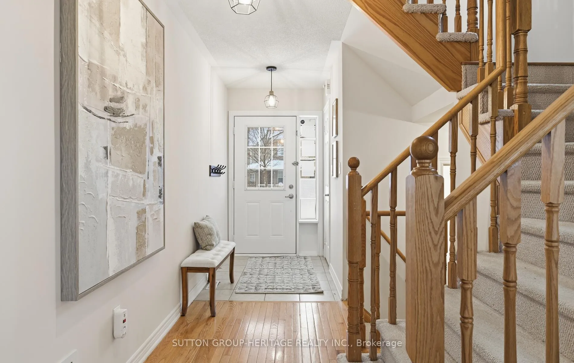 Photo 2 of 41 Kirkland Place, Whitby, Williamsburg — HOMEH