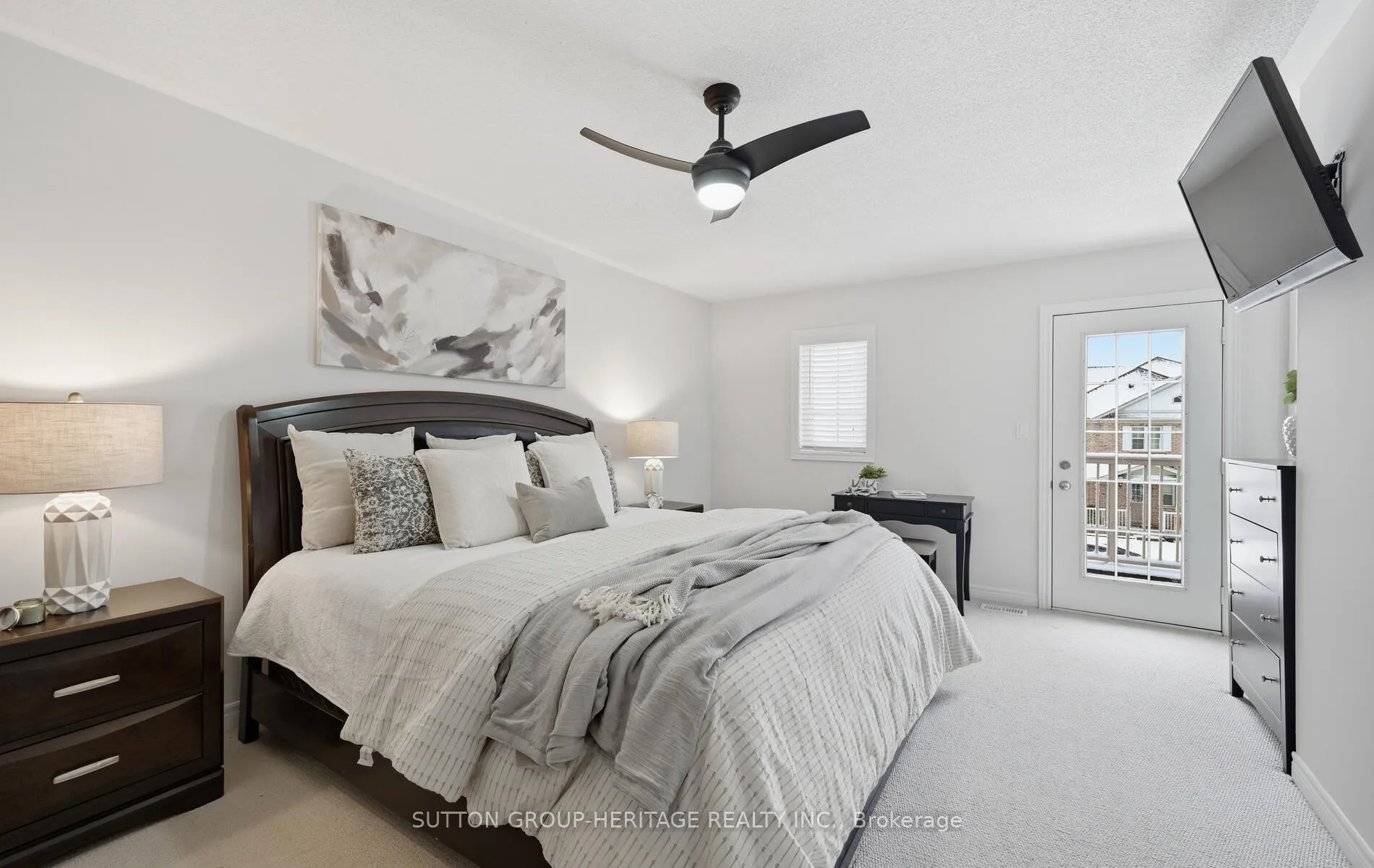 Photo 14 of 41 Kirkland Place, Whitby, Williamsburg — HOMEH