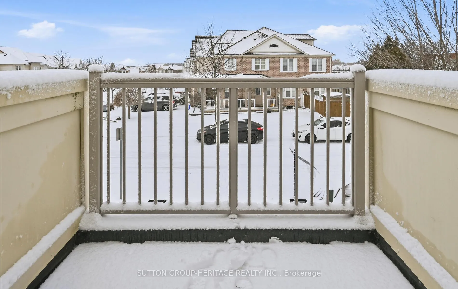Photo 16 of 41 Kirkland Place, Whitby, Williamsburg — HOMEH
