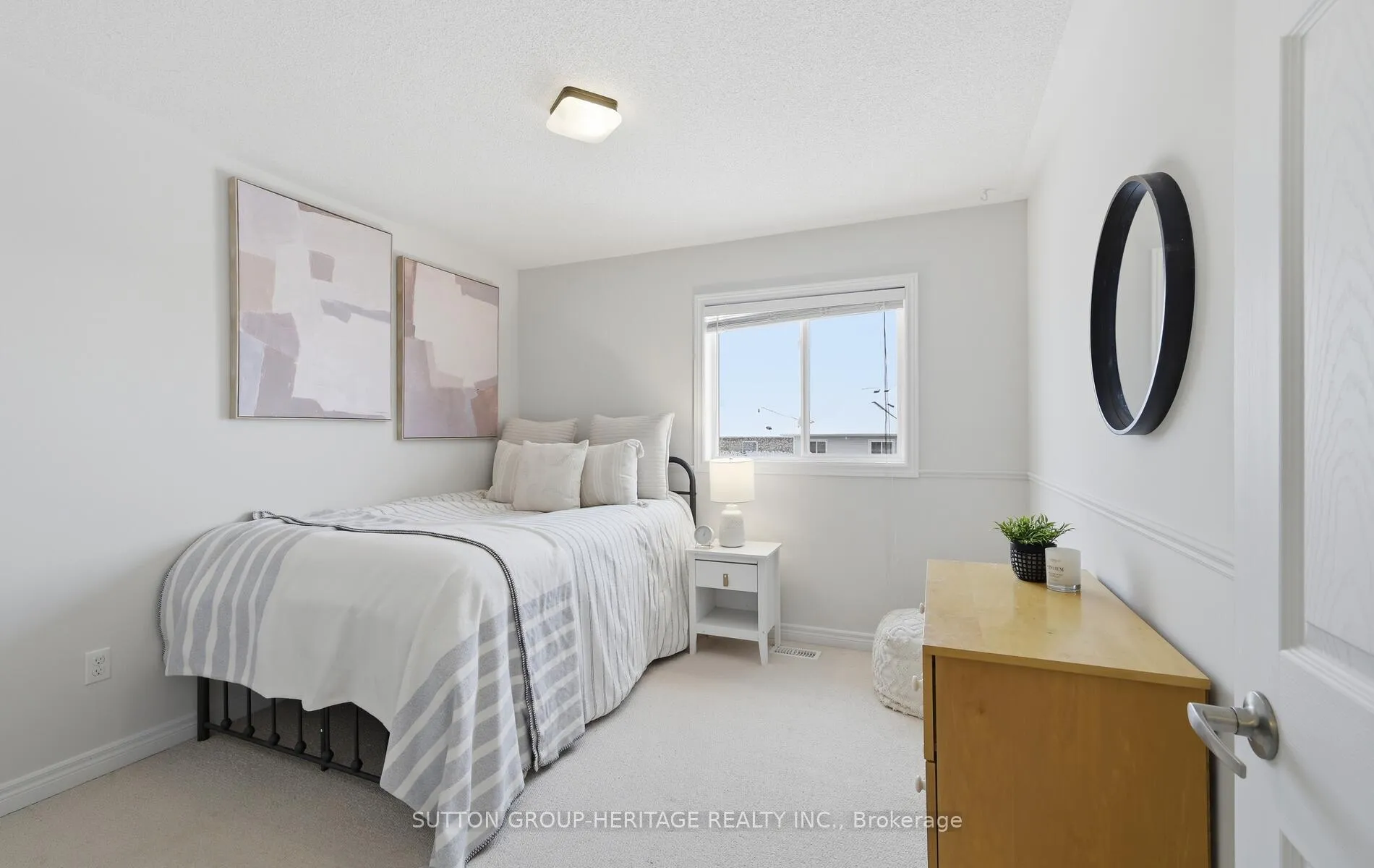 Photo 22 of 41 Kirkland Place, Whitby, Williamsburg — HOMEH