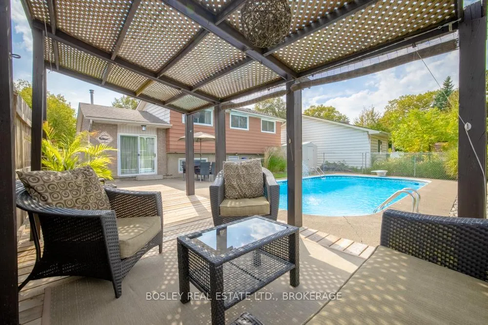 Photo 4 of 5609 Fredonia Drive, Niagara Falls, Church's Lane — HOMEH