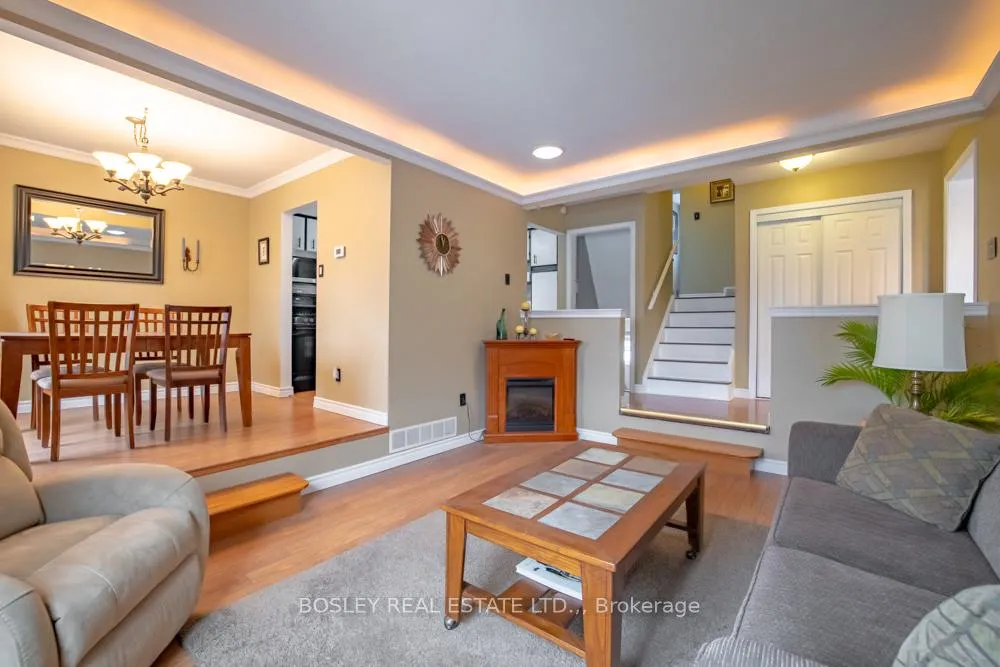 Photo 6 of 5609 Fredonia Drive, Niagara Falls, Church's Lane — HOMEH