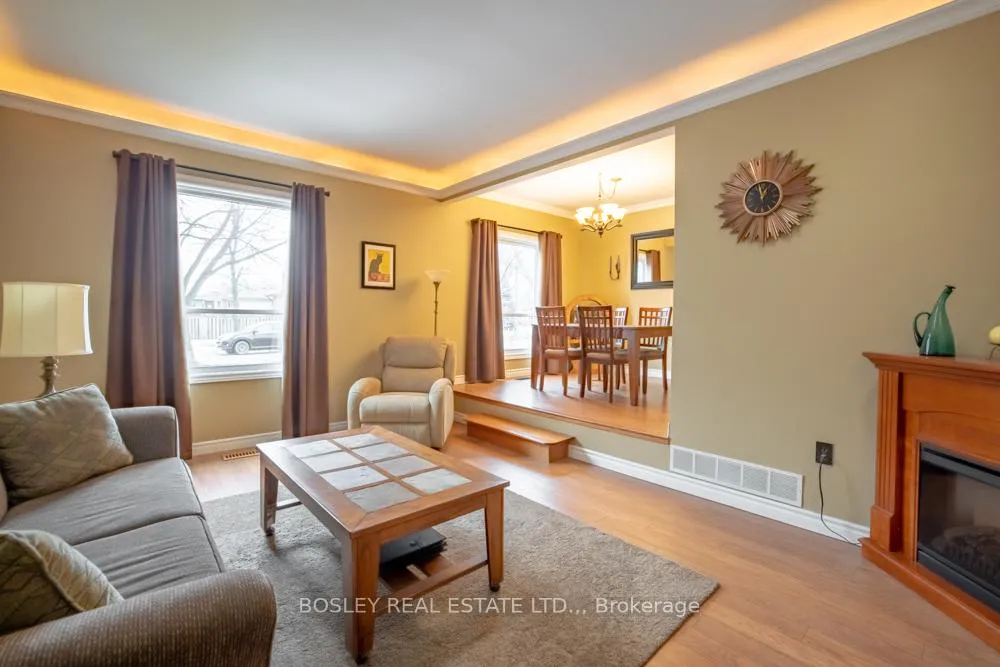 Photo 10 of 5609 Fredonia Drive, Niagara Falls, Church's Lane — HOMEH