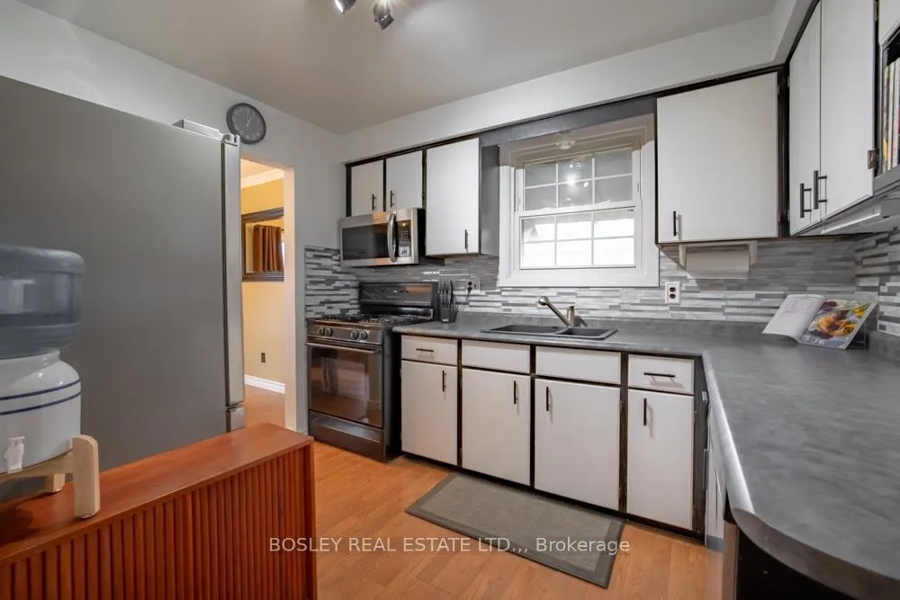 Photo 15 of 5609 Fredonia Drive, Niagara Falls, Church's Lane — HOMEH