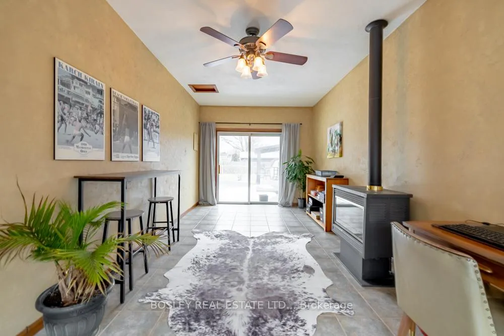 Photo 17 of 5609 Fredonia Drive, Niagara Falls, Church's Lane — HOMEH