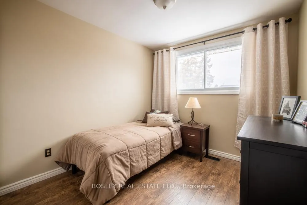 Photo 22 of 5609 Fredonia Drive, Niagara Falls, Church's Lane — HOMEH