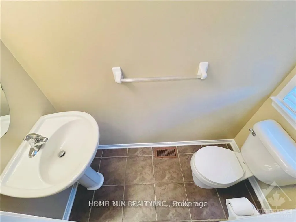 Photo 8 of 125 Braddock Private, Ottawa, Barrhaven - Stonebridge — HOMEH