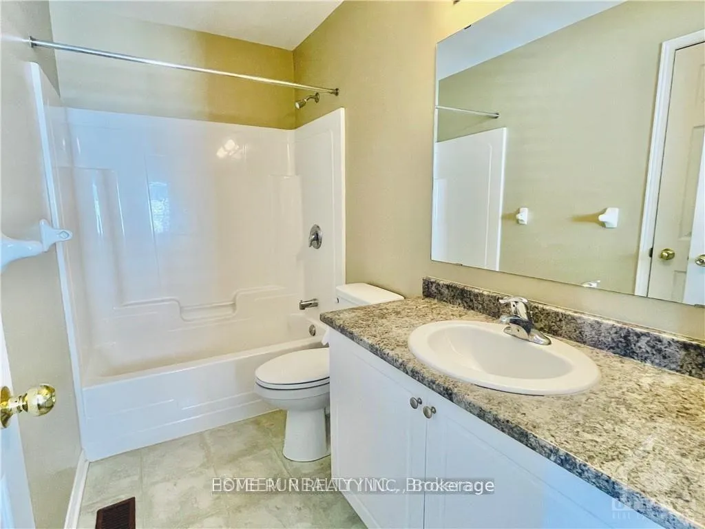 Photo 17 of 125 Braddock Private, Ottawa, Barrhaven - Stonebridge — HOMEH