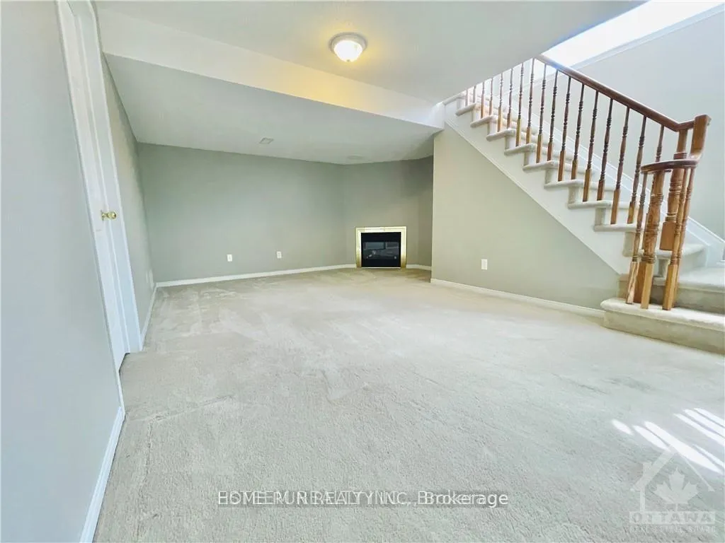 Photo 19 of 125 Braddock Private, Ottawa, Barrhaven - Stonebridge — HOMEH
